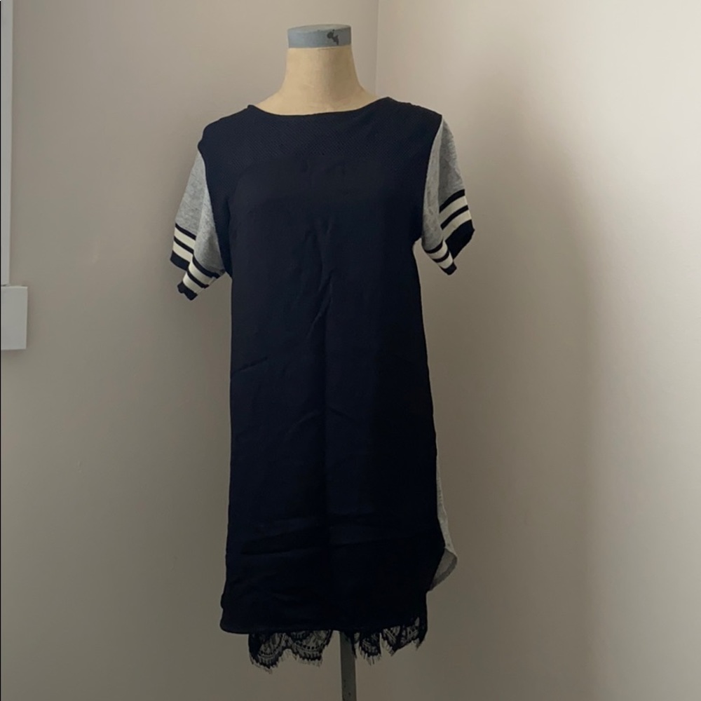 Jersey dress with lace underlay
